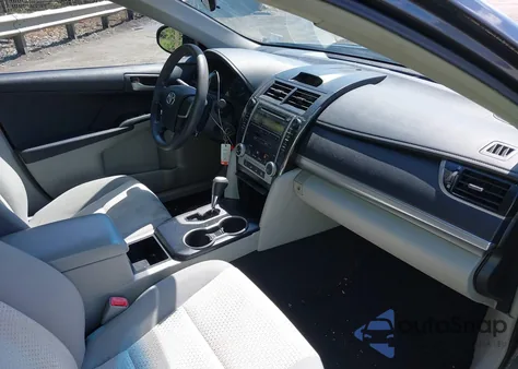 2012 Toyota Camry L z USA, uszkodzony, nr VIN 4T1BF1FKXCU625665